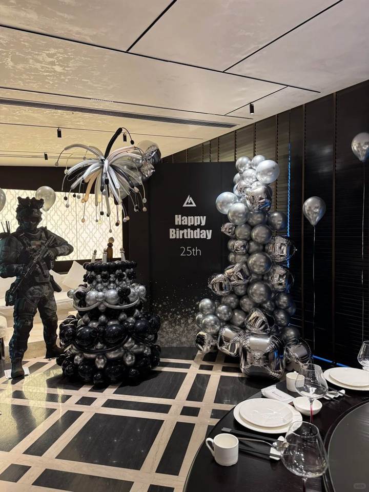 25岁生日布置｜黑银酷感游戏主题场景场景参考图片
